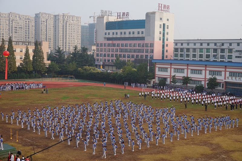 舞动青春 展我风采