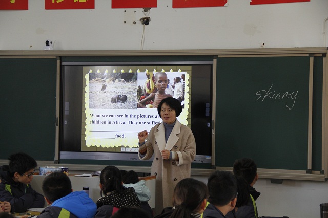 我校成功举办第二届“让学引思•三动课堂”教学展示活动