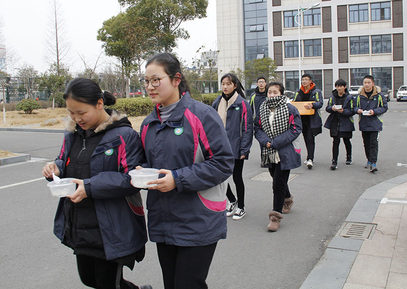 我校举行元宵节传统文化主题实践活动