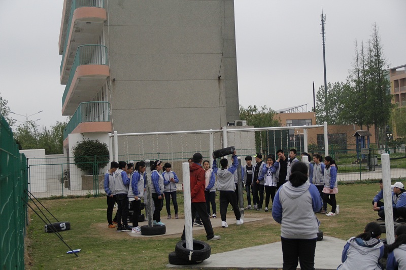 我校初二年级社会实践活动圆满结束