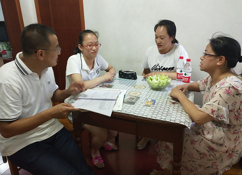 万师进万家︱明达中学暑期教育大走访活动掠影