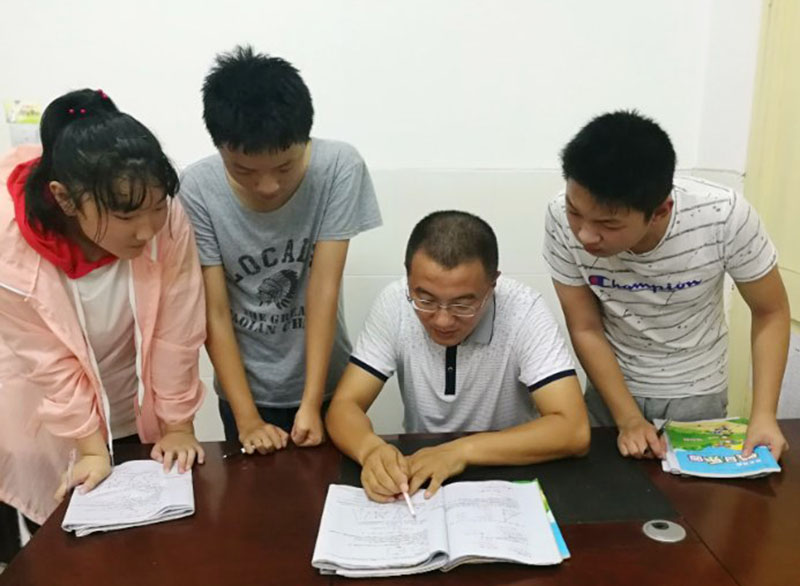 万师进万家︱明达中学暑期教育大走访活动掠影