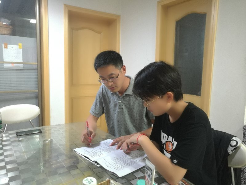 桃李虽无言  树下自成蹊
