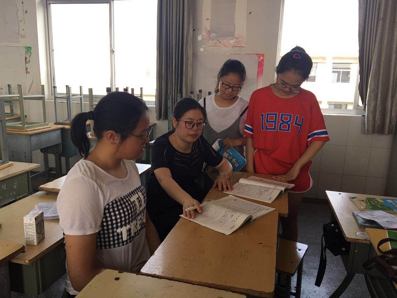 市明达中学初二年级暑期活动掠影