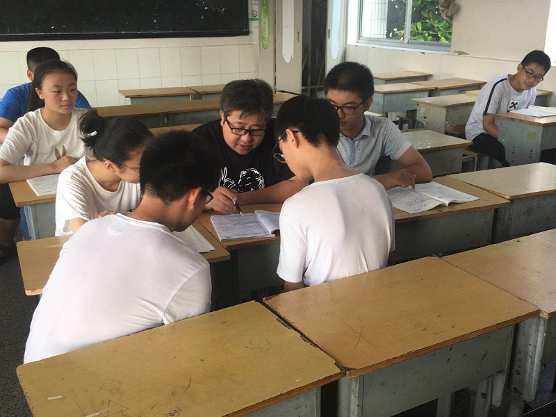 市明达中学初二年级暑期活动掠影
