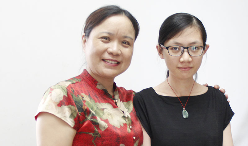 我校组织走访特殊群体学生家庭