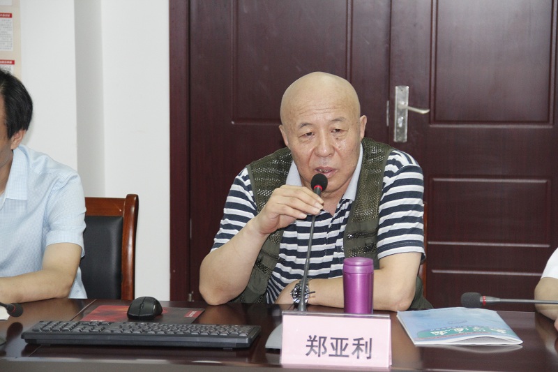 我校举行数学学科专家论坛活动