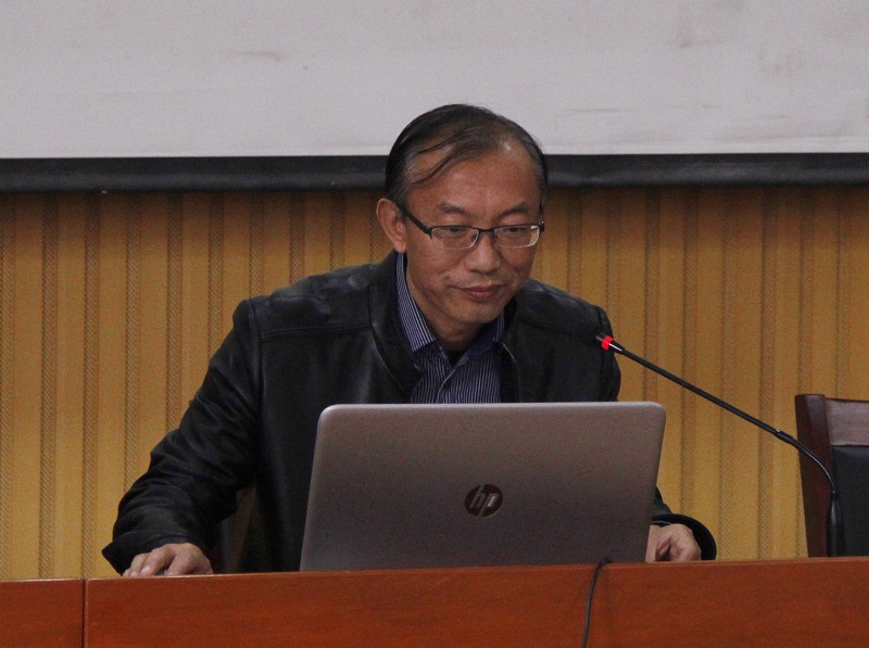 2018年盐城市中学信息化教学研讨活动在我校举行