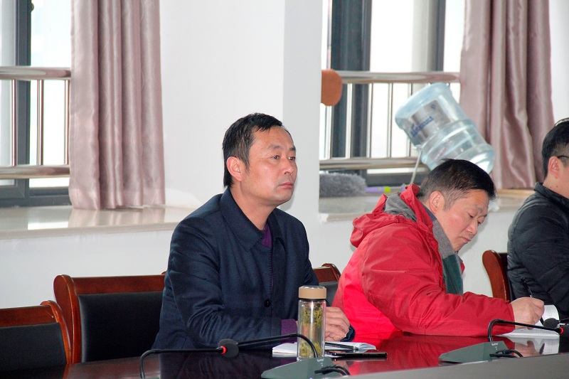 上海市市西中学校长董君武博士来我校讲学