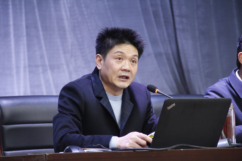 咬定目标抓落实，聚力课改提质量