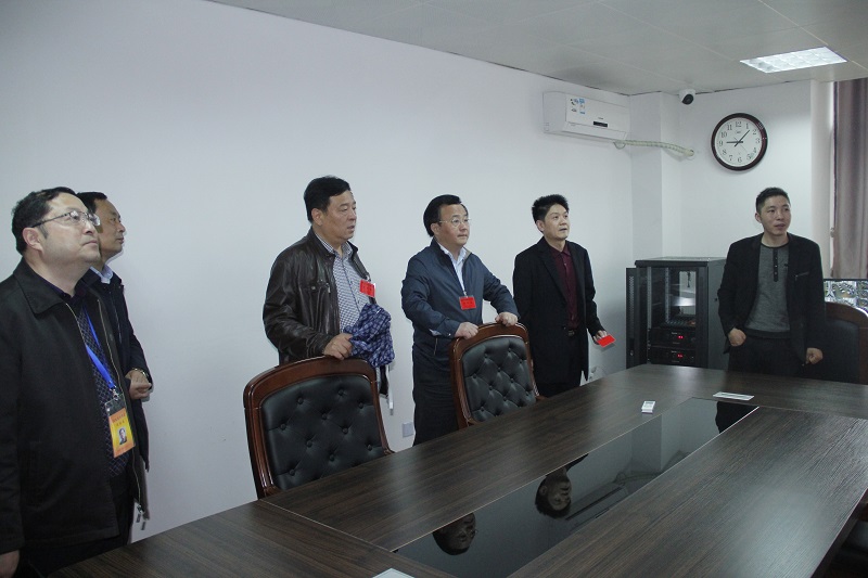 市教育局领导莅临我校调研指导