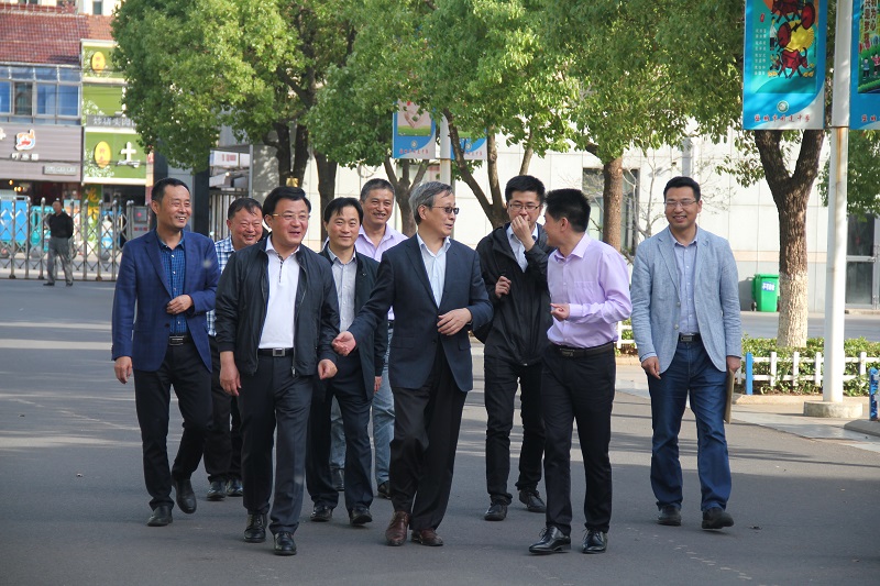 江苏省人民政府教育督导组专家一行莅临我校检查指导