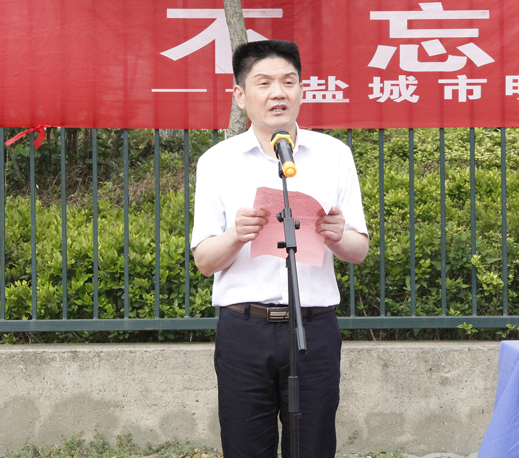 我校隆重举行2019届初三毕业典礼暨中考壮行仪式