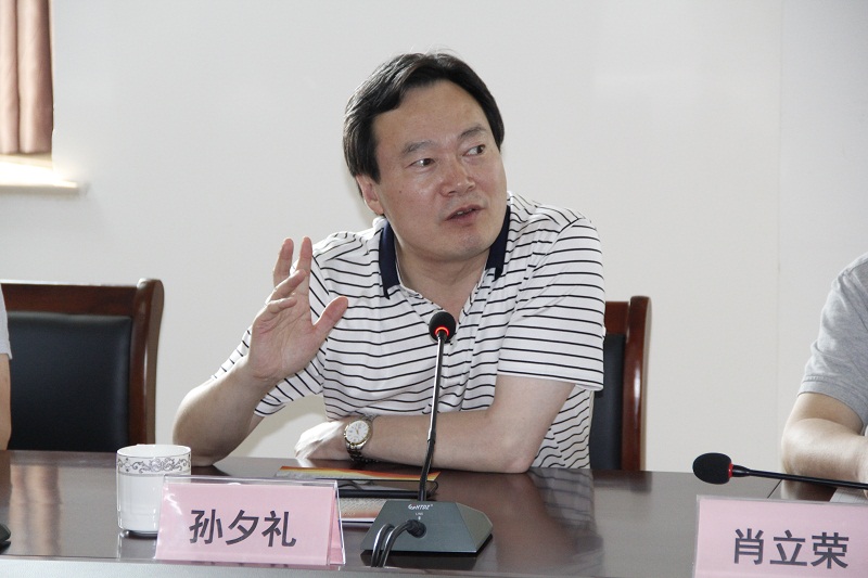 金陵中学教育教学管理团队莅临我校开展校际联盟交流活动
