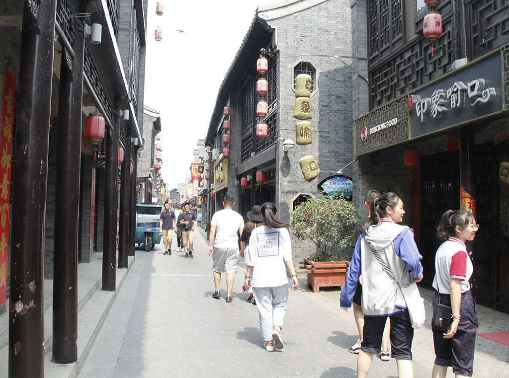 弘扬传统文化，传承民间技艺