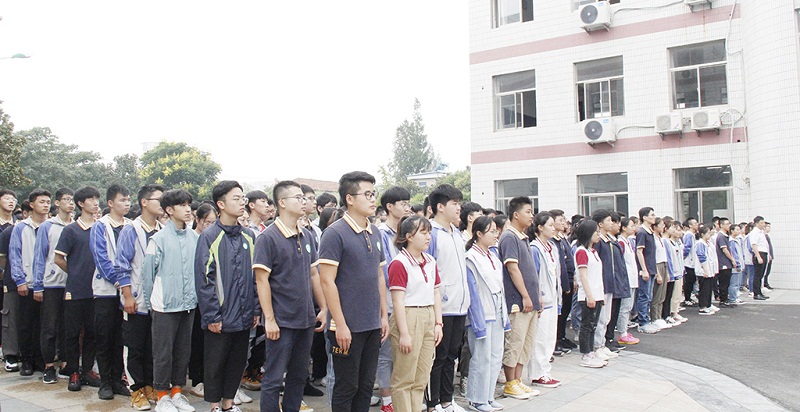 我校隆重举行2019/2020学年度第一学期开学典礼