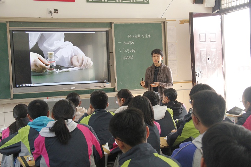 市普通高中教学视导组莅临我校开展教育教学视导工作