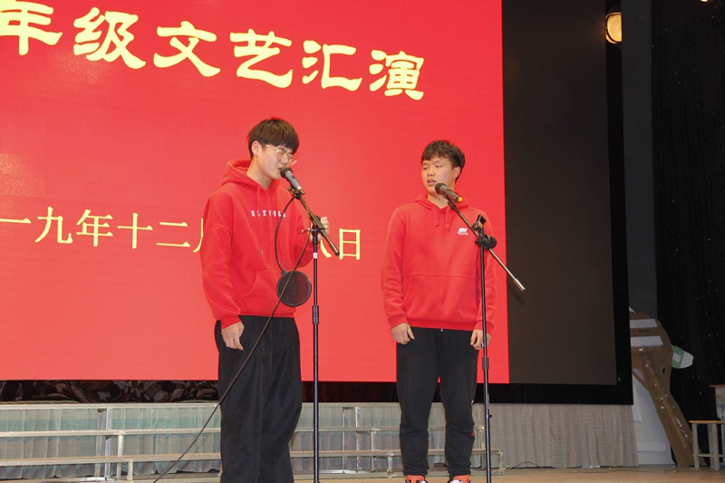 “律动青春•秀我风采”——我校第28届校园文化艺术节高一年级文艺汇演成功举行