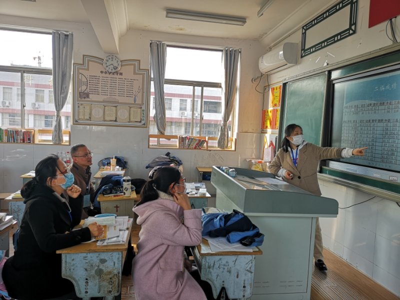 花开疫散 拼搏再战 ——我校高三年级开展市二模质量分析系列活动纪实 花开疫散 拼搏再战 ——我校高三年级开展市二模质量分析系列活动纪实
