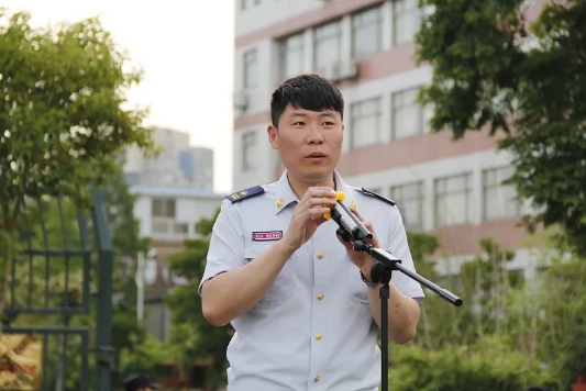 我校开展消防安全疏散演练