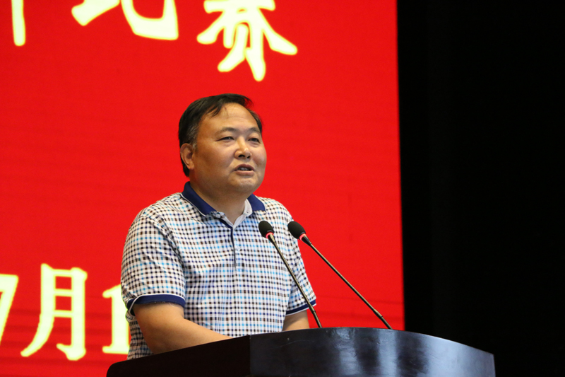 春风化细雨 拳拳育人心 ——我校举行“三风”建设系列活动之师德师风主题教育活动