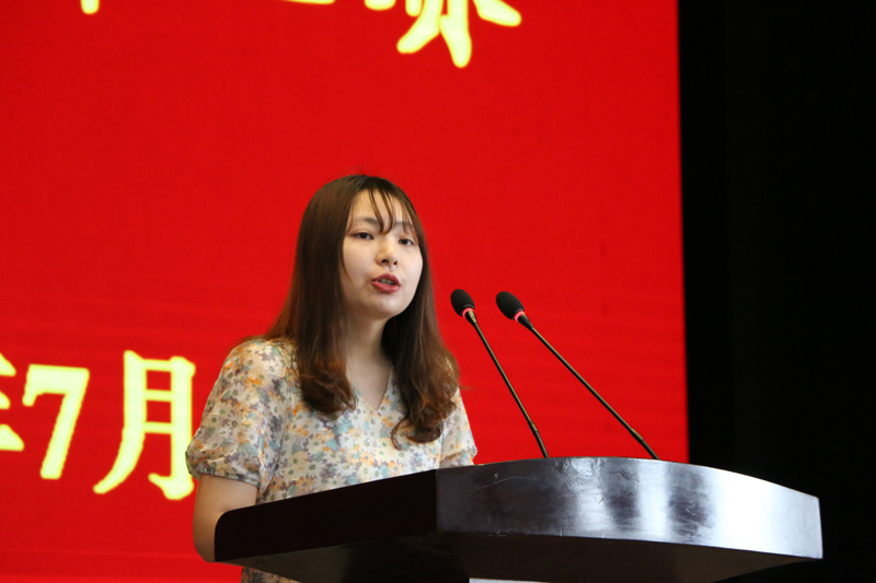 春风化细雨 拳拳育人心 ——我校举行“三风”建设系列活动之师德师风主题教育活动
