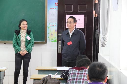 人口学校 考试_我区30万公职人员学法考试开考(3)